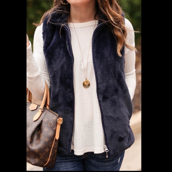 J Crew Blue Faux Fur Vest - Picture 2 of 6